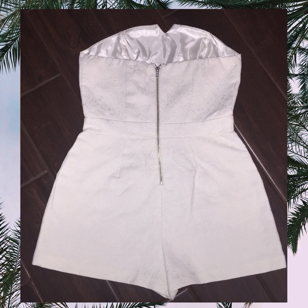 Romper - Picture 2 of 2